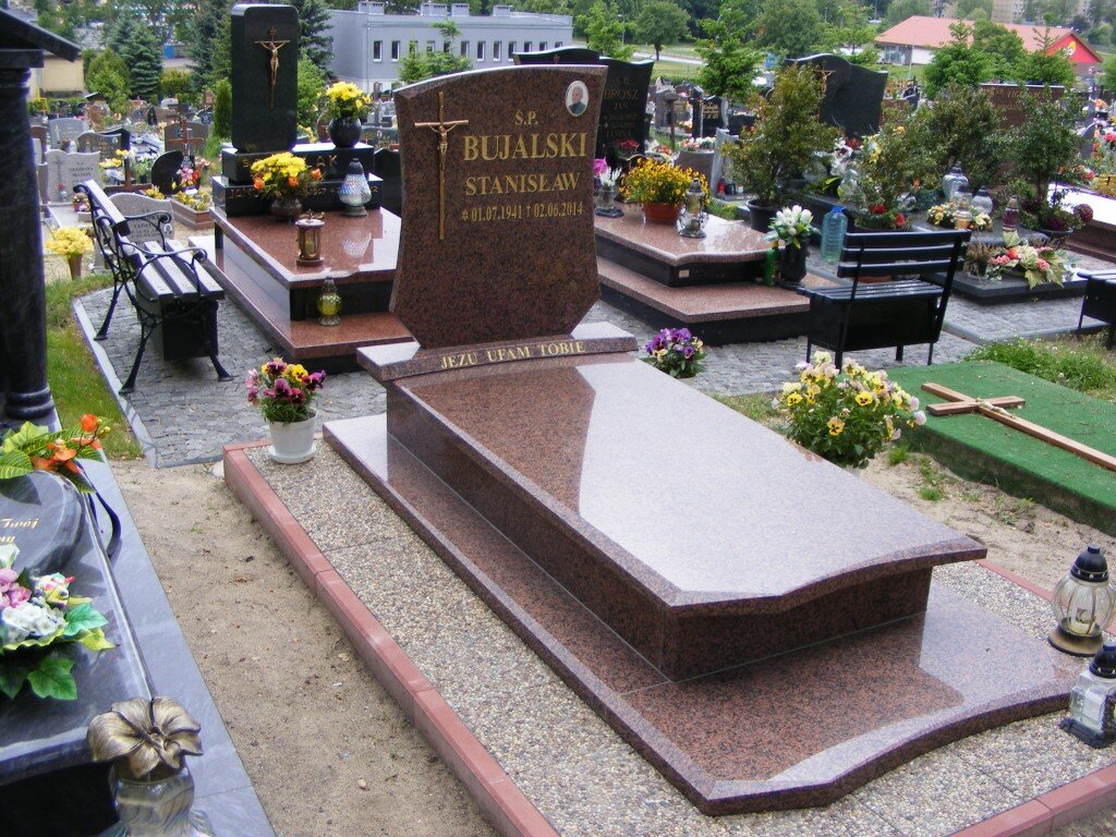 Balmoral grób murowany