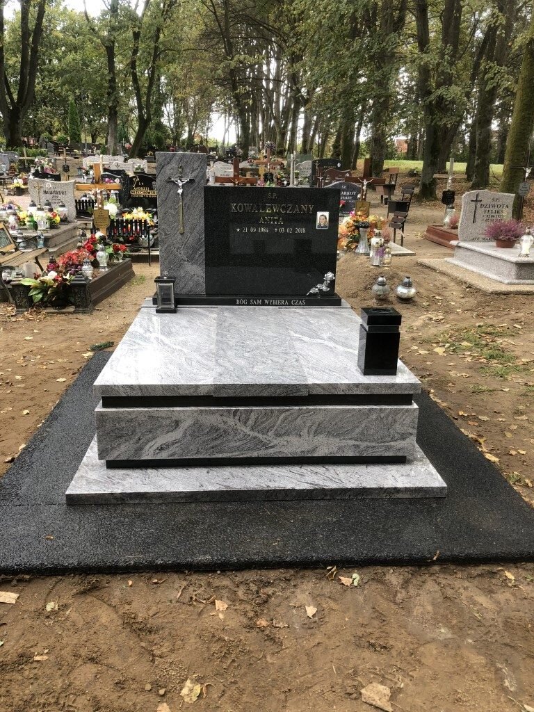 Nagrobek Rodzinny