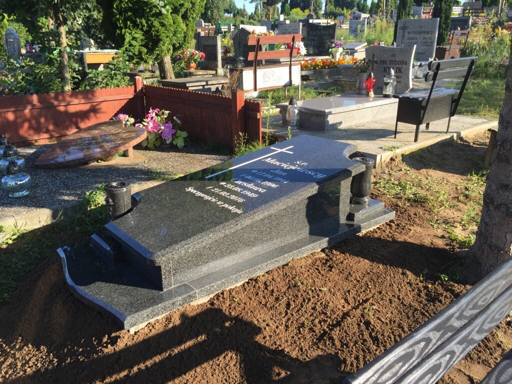 ipala sarkofag Szczecinek Cmentarz